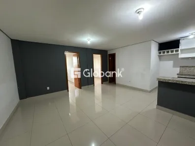 Apartamento com 2 Quartos para alugar, 50m² no Monte Alegre, Montes Claros