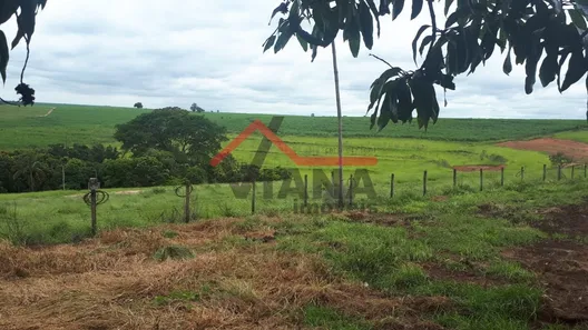 Fazenda / Sítio / Chácara com 2 Quartos à venda, 1000m² no Área Rural de Rio das Pedras, Rio das Pedras