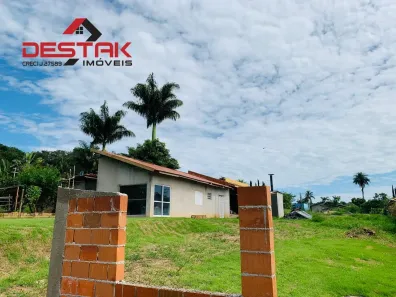 Fazenda / Sítio / Chácara com 2 Quartos à venda, 1000m² no , Jaguariúna