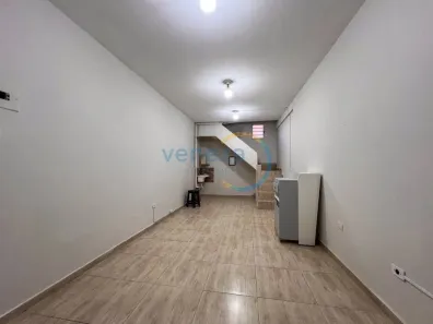 Galpão / Depósito / Armazém para alugar, 22m² no Centro, Londrina