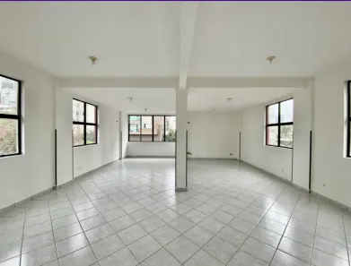 Conjunto Comercial / Sala para alugar, 180m² no Ponta da Praia, Santos