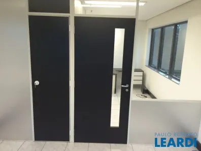 Loja / Salão / Ponto Comercial à venda, 38m² no Alphaville, Santana de Parnaíba