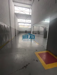 Galpão / Depósito / Armazém para alugar, 614m² no Conceição, Diadema