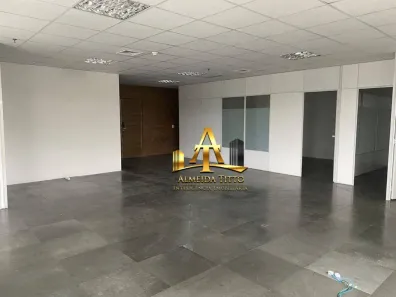 Conjunto Comercial / Sala para alugar, 127m² no Alphaville Industrial, Barueri