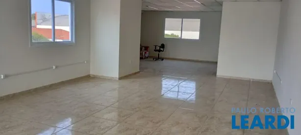 Casa Comercial para alugar, 100m² no Centro, Atibaia