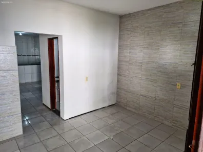 Casa com 3 Quartos para alugar, 120m² no Tabapuá, Caucaia