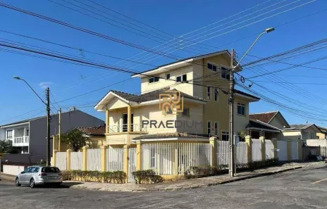 Sobrado com 3 Quartos à venda, 270m² no Centro, Campo Largo