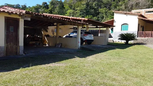 Fazenda / Sítio / Chácara com 4 Quartos à venda, 200m² no Rio Seco (Bacaxá), Saquarema