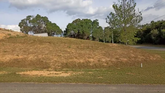 Terreno / Lote / Condomínio à venda, 990m² no Condomínio Village Serra, Araçoiaba da Serra