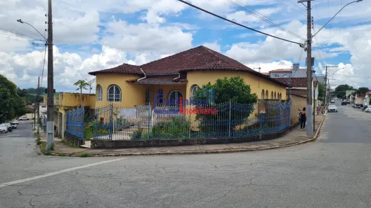 Casa com 7 Quartos à venda, 550m² no Centro, Florestal