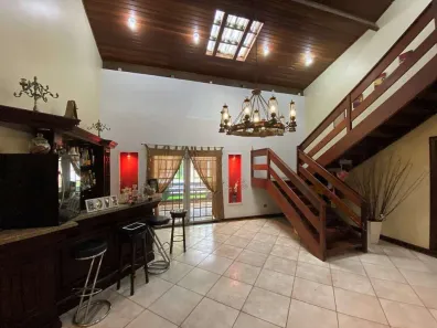 Casa de Condomínio com 4 Quartos para venda ou aluguel, 780m² no Chácara dos Junqueiras, Carapicuíba