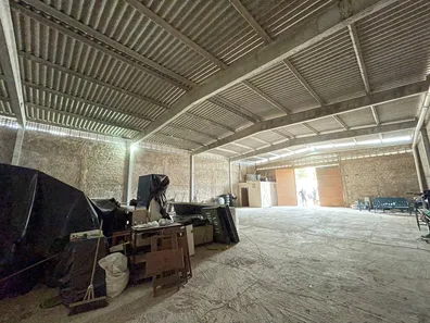 Galpão / Depósito / Armazém para venda ou aluguel, 325m² no , Raposa