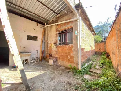 Casa com 2 Quartos à venda, 30m² no Colônia Santo Antônio, Barra Mansa