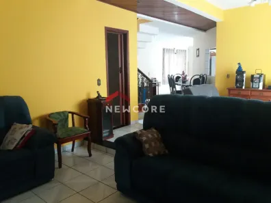 Casa de Condomínio com 5 Quartos à venda, 209m² no Vale Verde, Cubatão
