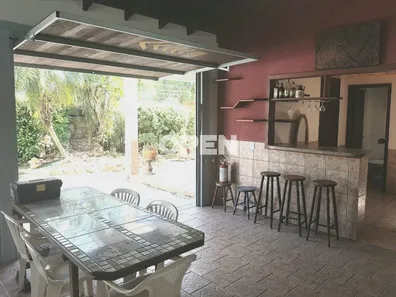 Casa com 3 Quartos à venda, 148m² no Niterói, Canoas