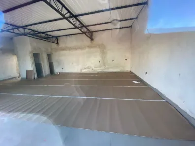 Conjunto Comercial / Sala para alugar, 80m² no Vila Araponguinha, Arapongas