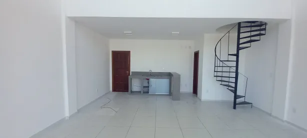 Loja / Salão / Ponto Comercial para alugar, 58m² no Ogiva, Cabo Frio