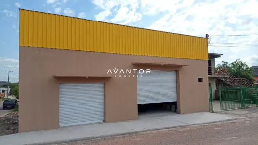 Galpão / Depósito / Armazém com 2 Quartos à venda, 224m² no Urlândia, Santa Maria