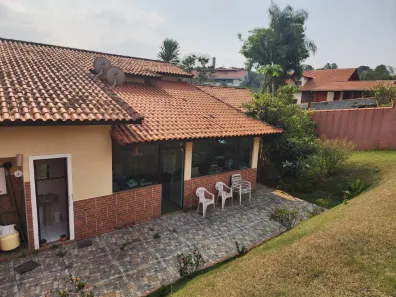 Fazenda / Sítio / Chácara com 3 Quartos à venda, 180m² no Chácara do Carmo, Vargem Grande Paulista