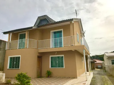 Sobrado com 4 Quartos à venda, 250m² no Vila Gilcy, Campo Largo