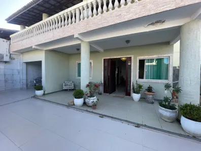 Sobrado com 4 Quartos à venda, 306m² no Buraquinho, Lauro de Freitas