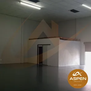 Loja / Salão / Ponto Comercial para alugar, 240m² no Vila Cascata, Arapongas