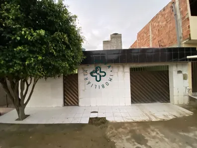 Casa com 3 Quartos à venda, 135m² no Pinheirópolis, Caruaru