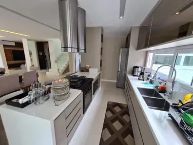 Casa de Condomínio com 4 Quartos à venda, 600m² no Busca Vida (Abrantes), Camaçari
