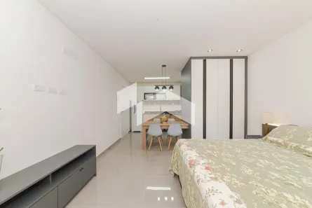 Apartamento com 1 Quarto para alugar, 30m² no Água Verde, Curitiba