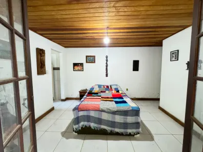 Fazenda / Sítio / Chácara com 3 Quartos à venda, 70m² no Pedro do Rio, Petrópolis