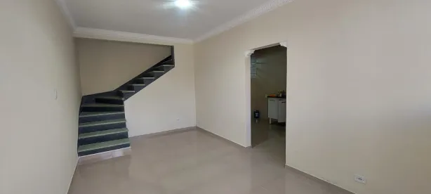 Sobrado com 2 Quartos para alugar, 120m² no Vila Alice (Vicente de Carvalho), Guarujá