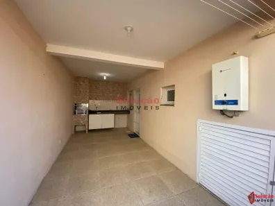 Sobrado com 2 Quartos à venda, 108m² no Niterói, Canoas