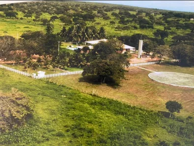 Fazenda / Sítio / Chácara com 7 Quartos à venda, 1000m² no , Trairi