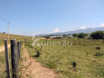 Fazenda / Sítio / Chácara com 2 Quartos à venda, 249m² no Chácara Marambaia, Caçapava