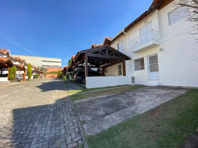 Casa de Condomínio com 3 Quartos para alugar, 120m² no Granja Viana, Cotia