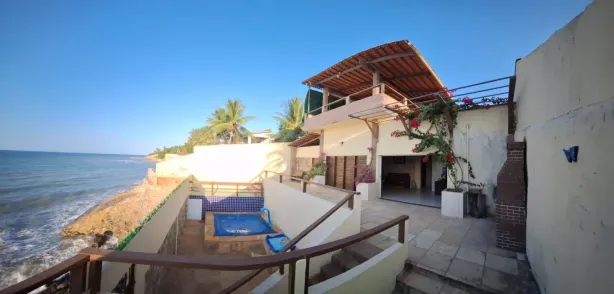 Sobrado com 3 Quartos para venda ou aluguel, 210m² no Pacheco, Caucaia