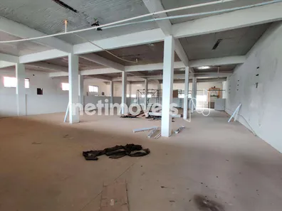 Galpão / Depósito / Armazém à venda, 600m² no Monte Verde, Ribeirão das Neves