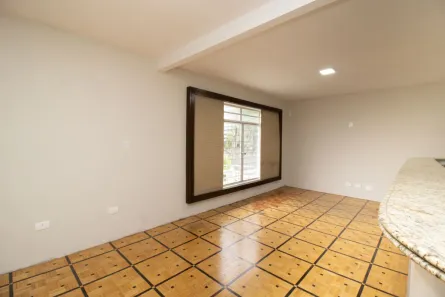 Casa Comercial para alugar, 318m² no Bigorrilho, Curitiba