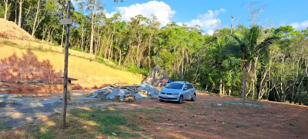 Terreno / Lote / Condomínio com 1 Quarto à venda, 4255m² no Itaquaciara, Itapecerica da Serra