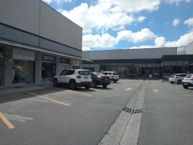 Loja / Salão / Ponto Comercial para venda ou aluguel, 70m² no São Lourenço, Curitiba