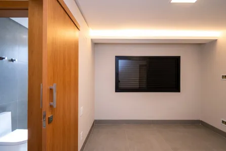Casa de Condomínio com 4 Quartos à venda, 214m² no Jardins Capri, Senador Canedo