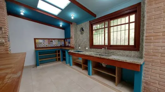 Fazenda / Sítio / Chácara com 3 Quartos à venda, 3000m² no Itaquaciara, Itapecerica da Serra