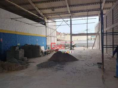 Galpão / Depósito / Armazém para alugar, 300m² no Campo Redondo, São Pedro da Aldeia