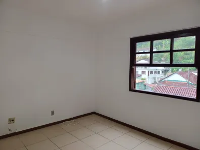 Apartamento com 2 Quartos para venda ou aluguel, 90m² no Bingen, Petrópolis