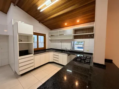 Casa com 3 Quartos para venda ou aluguel, 300m² no Jardim do Golf I, Jandira