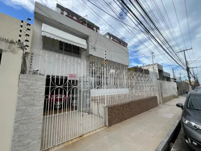 Casa com 3 Quartos à venda, 250m² no Treze de Julho, Aracaju