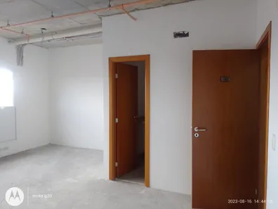 Conjunto Comercial / Sala para venda ou aluguel, 29m² no Centro, Jacareí