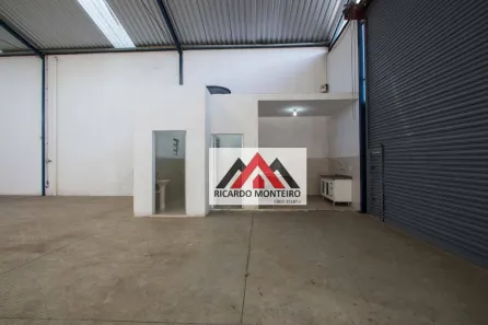Galpão / Depósito / Armazém para venda ou aluguel, 547m² no Parque das Nações, Pindamonhangaba