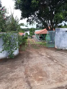 Casa com 2 Quartos para alugar, 1600m² no , Sertanópolis