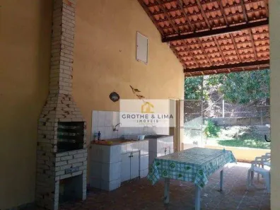 Fazenda / Sítio / Chácara com 2 Quartos à venda, 160m² no Padre Marcelo, Caçapava